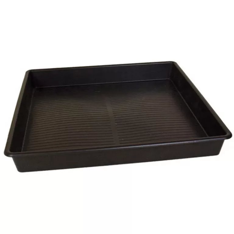 Heavy-duty 100-litre drip trays for large spill and leak containment.